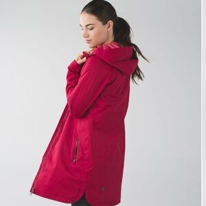 lululemon Definitely Raining Jacket Size 4 Cranberry